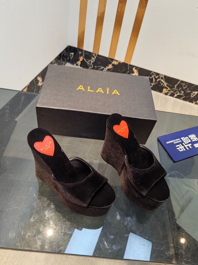 Alaia Sandals